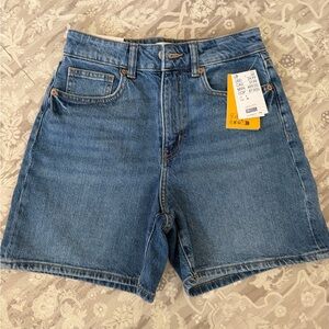 NWT H&M Mom Denim Shorts High Rise Vintage Style Women’s